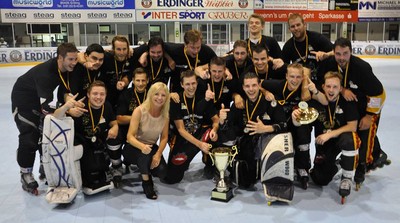 Herzlichen Glückwunsch den Erding Crowns zur Deutschen Meisterschaft im Inline-Hockey!