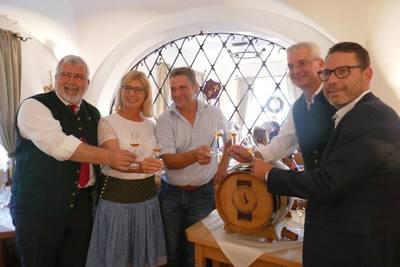 Fassprobe mit unseren Botschaftern des geistigen Genusses, unseren bayerischen Edelbrandsommeliers auf der Fraueninsel!