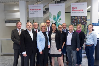 Das Helmholtz Zentrum München (HZM) hat neue Laboratorien am Institut für Umweltmedizin in Betrieb genommen! Ein weiterer Meilenstein in unserem gemeinsamen Bestreben, Umweltforschung und Umweltmedizin in Bayern auszubauen!