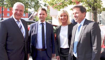 Innenminister Joachim Herrmann, unser Abgeordneter Andreas Lenz und Oberbürgermeister Max Gotz heute im Erdinger Weißbräu.
 